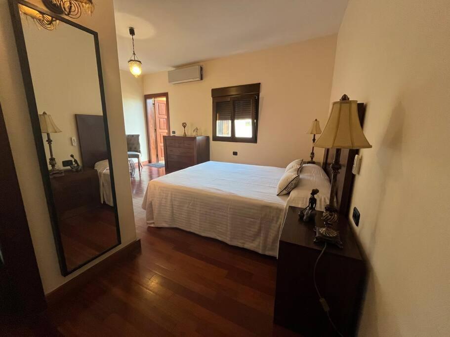 Casa Con Piscina En El Centro Villa Los Llanos De Aridane Dış mekan fotoğraf